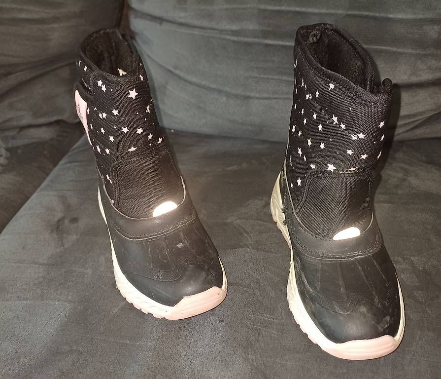 Scarpe per ragazze: Botte de neige taille 33 – Usato da Lausanne venduto da RUBY.1990 1