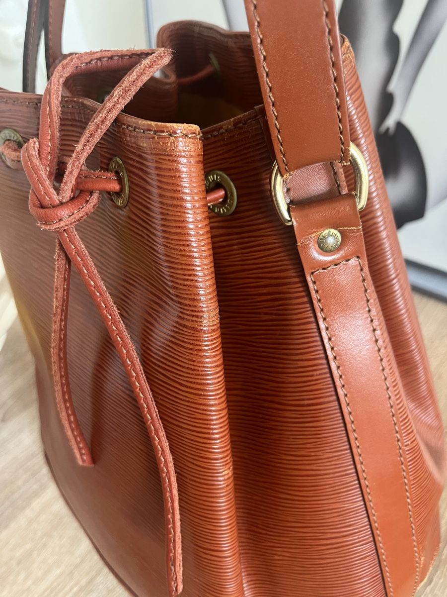 Louis Vuitton Taschen für Damen: Louis V – Gebraucht aus Brugg AG von Ljubinka0410 3