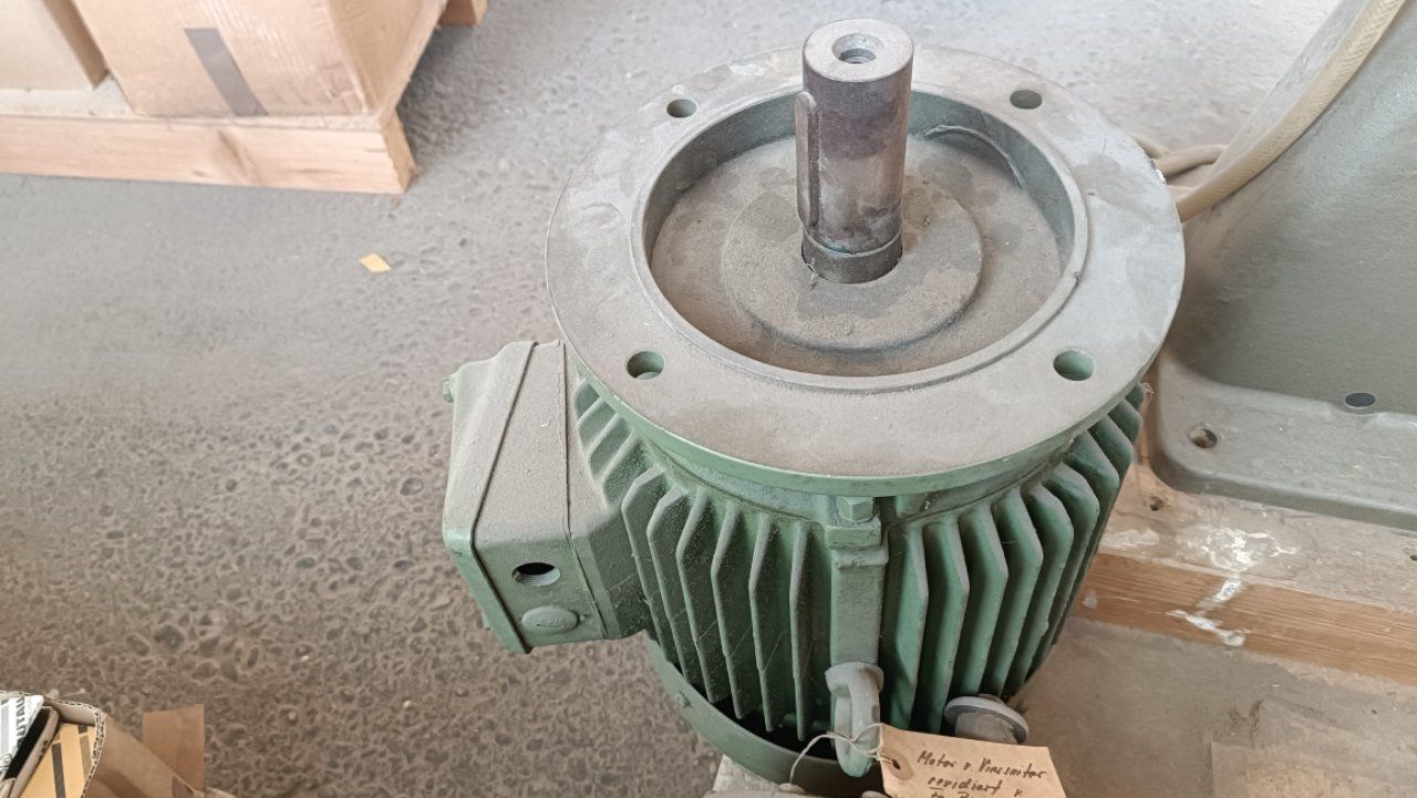 Motori: Elektromotor EMOD 380V / 7,5 PS – Difettoso da Sulgen venduto da Wag0815 2