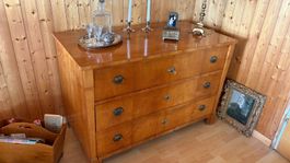 Elegante Biedermeier-Kommode um 1840 – Originalzustand