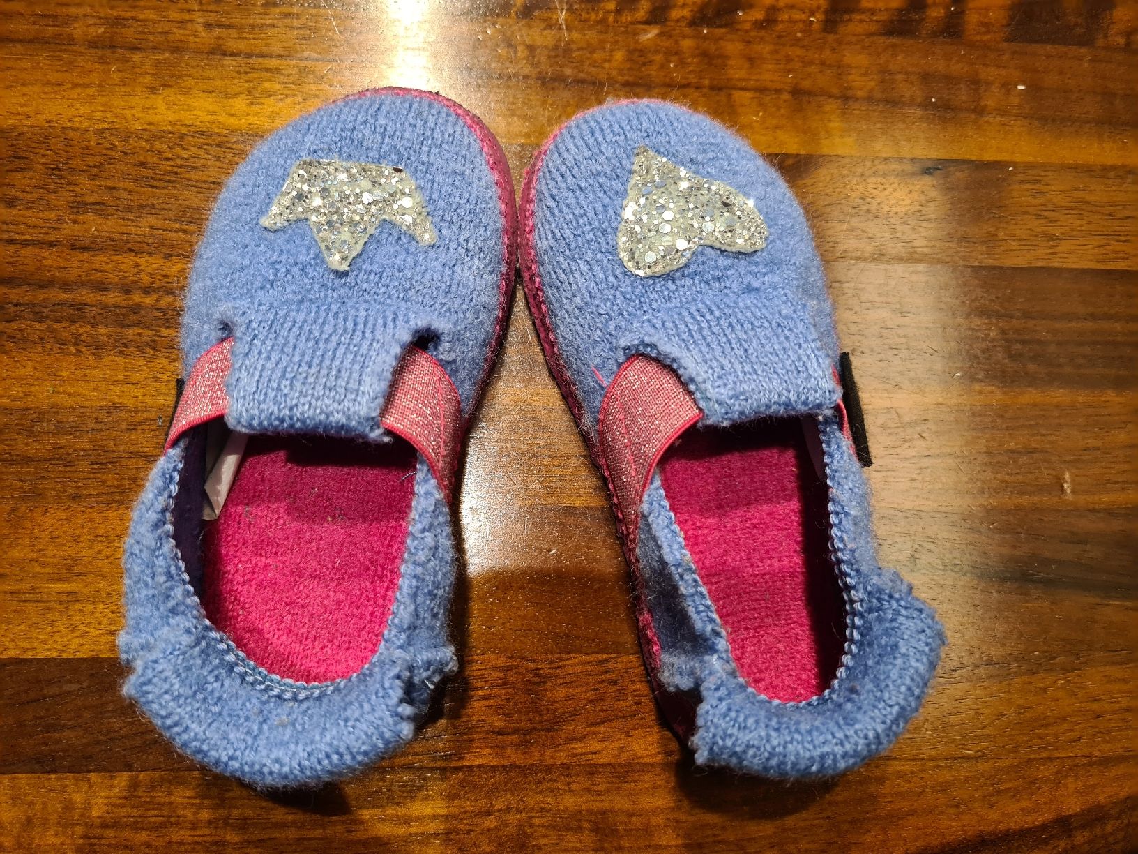 Schuhe für Mädchen: Nanga Hausschuh Grösse 26 – Gebraucht aus Thun von PiC