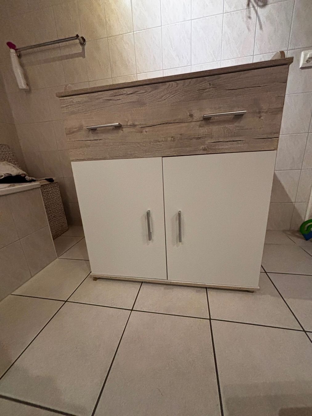 Tables à langer & accessoires: Wickelkommode / Kommode in Eichenoptik mit Wickelaufsatz – D'occasion à Diegten par SchatzkisteBL 1