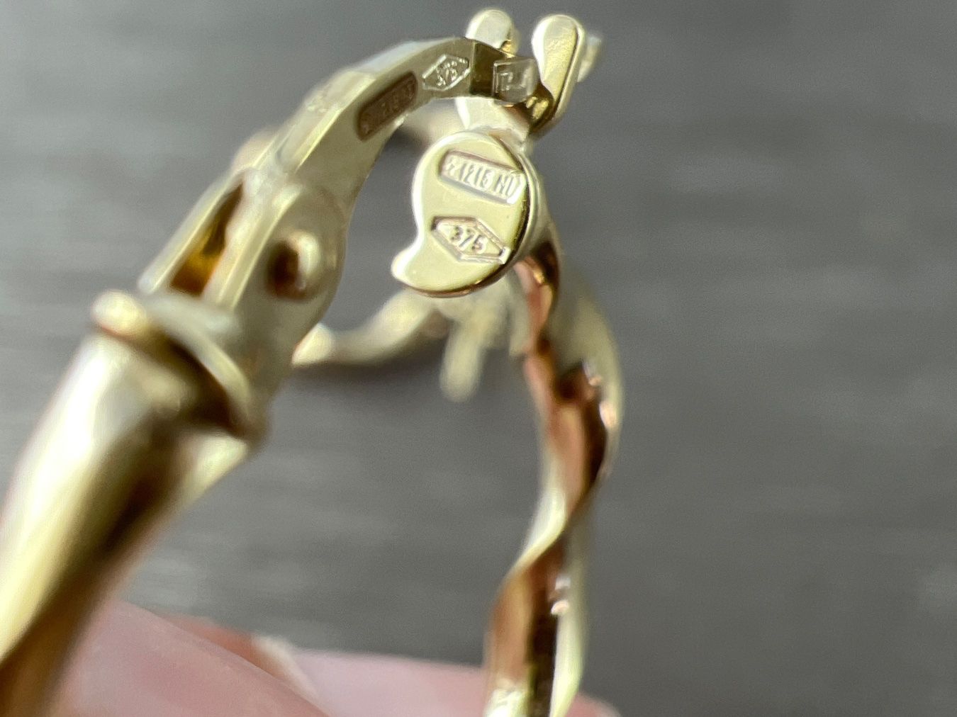 Ohrringe & -stecker: Creolen 375 Gold – Gebraucht aus Niederuzwil von leo_8857 1