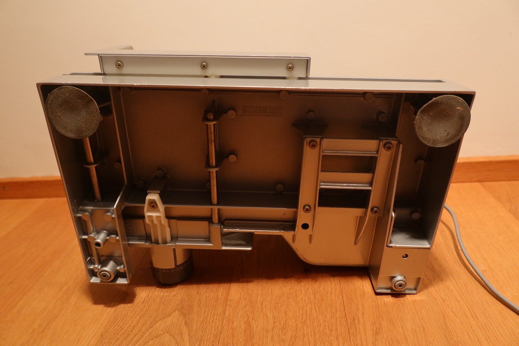 Appareils de cuisine: Allesschneider eldom electronic – D'occasion à Kilchberg ZH par and_y5q6 7