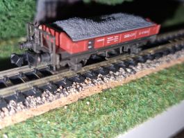 Swisstoys Spur N SBB Niederbordwaggon beladen in OVP