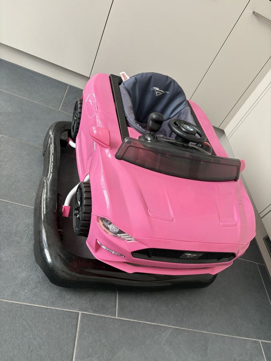 Véhicules pour enfants: Mustang Baby Auto – D'occasion à Basel par Merita27
