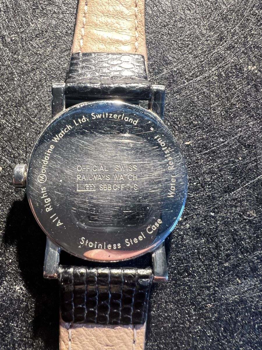 Mondaine Orologi: Mondaine SBB Uhr – Usato da Laufen venduto da groove60 2