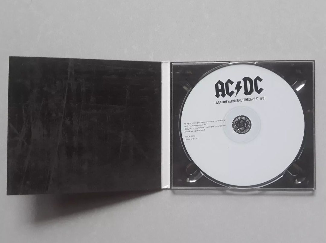 CDs: ACDC live Melbourne 1981 – Gebraucht aus Payerne von  1