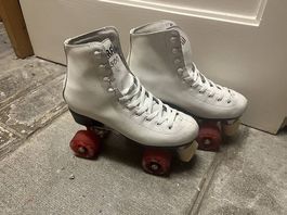 Retro Rollschuhe weiss & rot