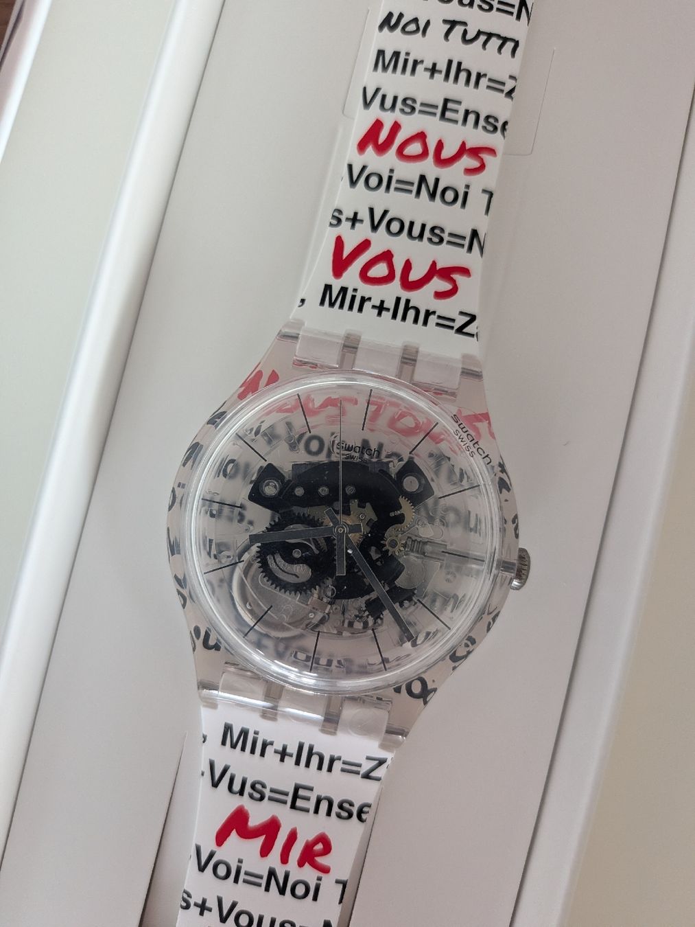 Swatch Orologi: Swatch Aktionärsuhr 2026 – Nuovo e nell'imballaggio originale da Rosshäusern venduto da RMCF 1