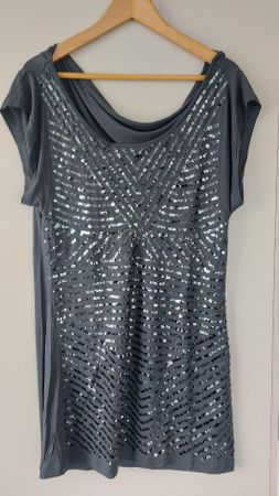 Schönes Long-Shirt/Kleid von Mango, dunkelgrau mit Pailetten