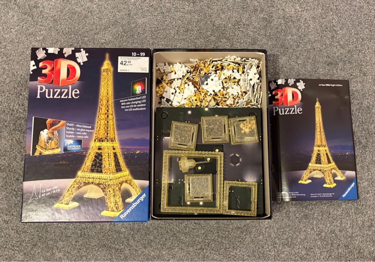 Ravensburger Puzzle: Ravensburger 3D Puzzle Eiffelturm mit LED, komplett! – Usato da Uznach venduto da Schranik 1