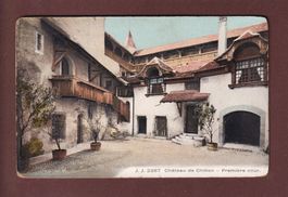 Château de CHILLON - Première cour