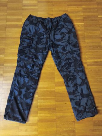 Lange Hose Tarnmuster Grösse 3XL, gefüttert, wie Neu, USA