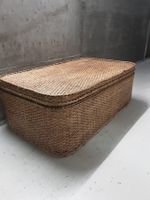 Schöne Vintage Truhe aus Korb