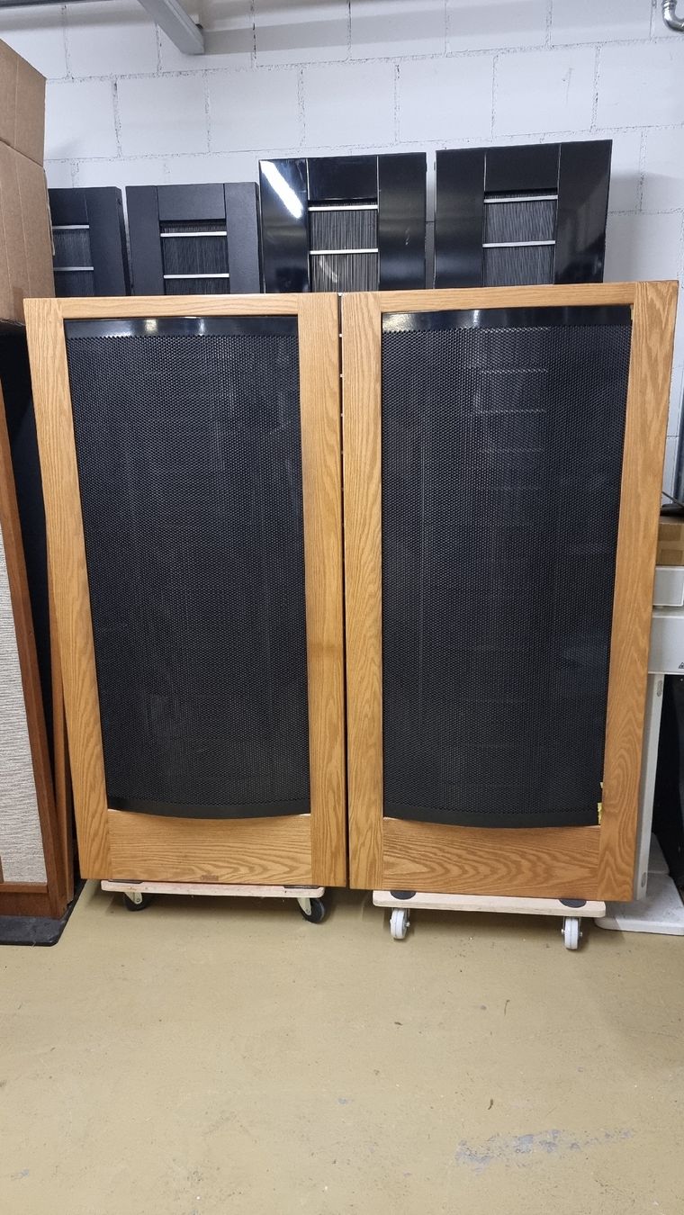 Casse acustiche: Martin Logan Elektrostaten Paar – Usato da Schöfflisdorf venduto da Silvervintage.CH
