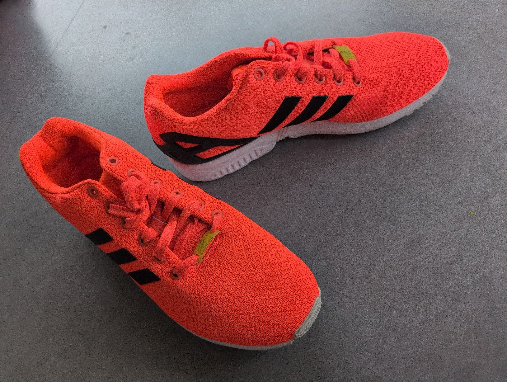 Adidas Herrenschuhe: Adidas laufschuhe gr 44 - 45 – Neu (gemäss Beschreibung) aus Waltenschwil von Andy.Z01