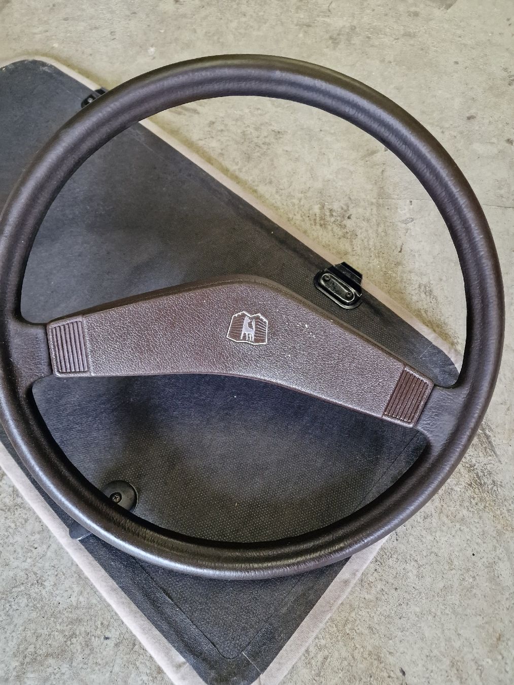 VW Alle Autoersatzteile: Originales VW  Lenkrad Oldtimer Top Zustand! – Gebraucht aus Zizers von Sniper018