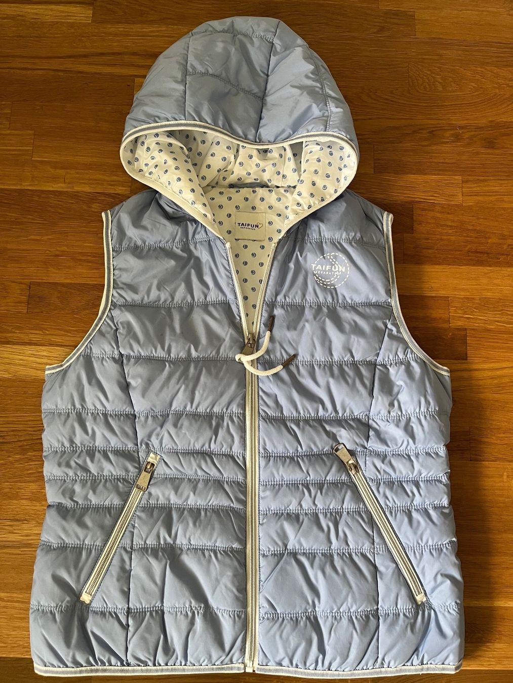 Gilet & Giacche senza maniche: Taifun Gilet – Usato da Roggliswil venduto da Eishockeygirl