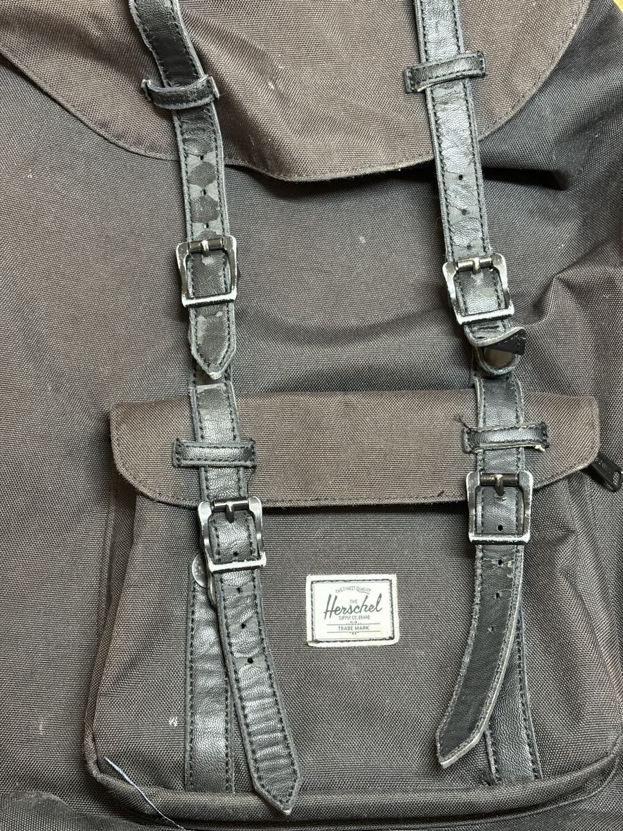 Sacs à dos: Herschel Backpack in used condition – D'occasion à Zürich par jme_7fbb 3