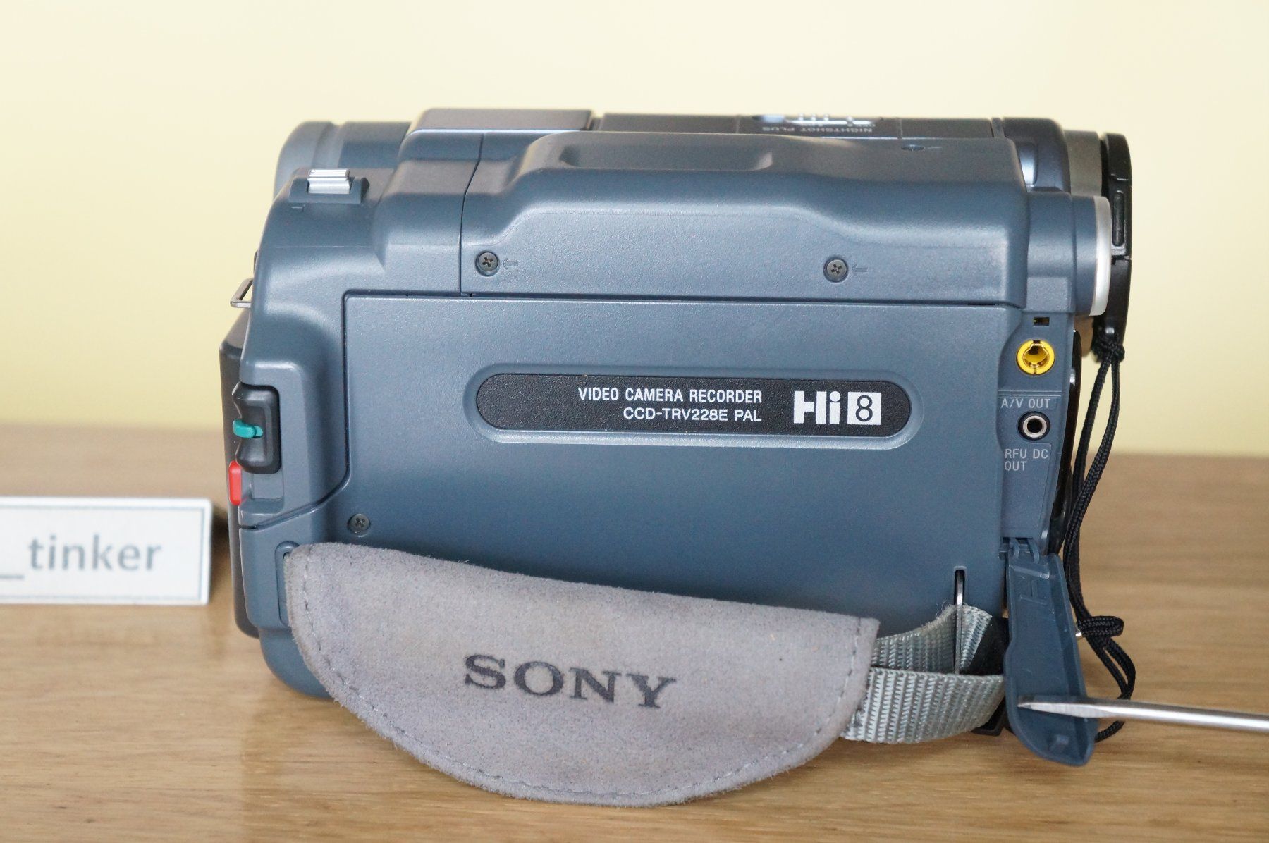 Sony Videocamere: Sony Hi8 Camcorder TRV228E ... funktioniert ... – Usato da St.Gallen venduto da My_tinker 6