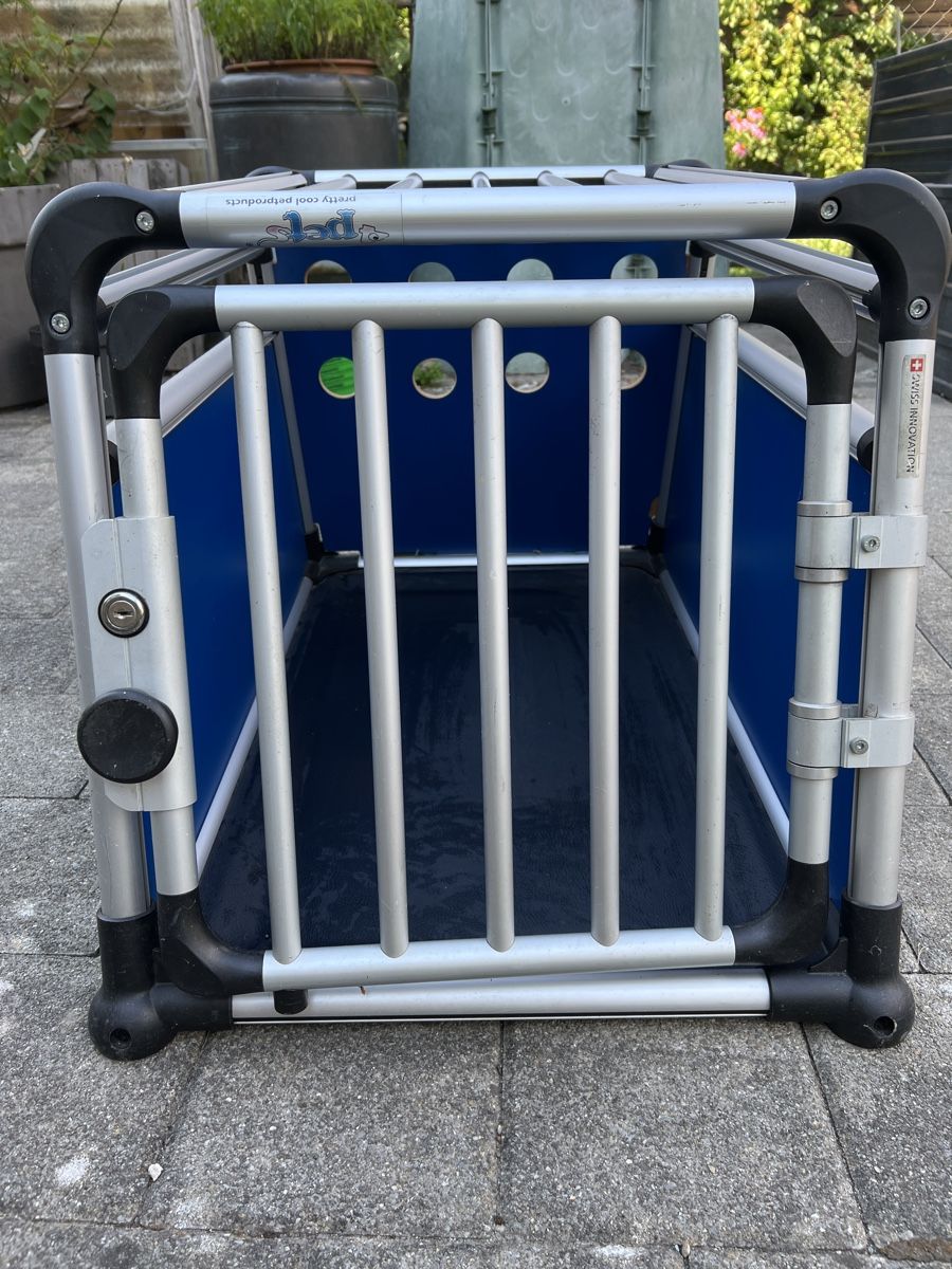 4pets Käfige, Transport & Sicherheit: Hundebox von Pets – Gebraucht aus Näfels von Madresue