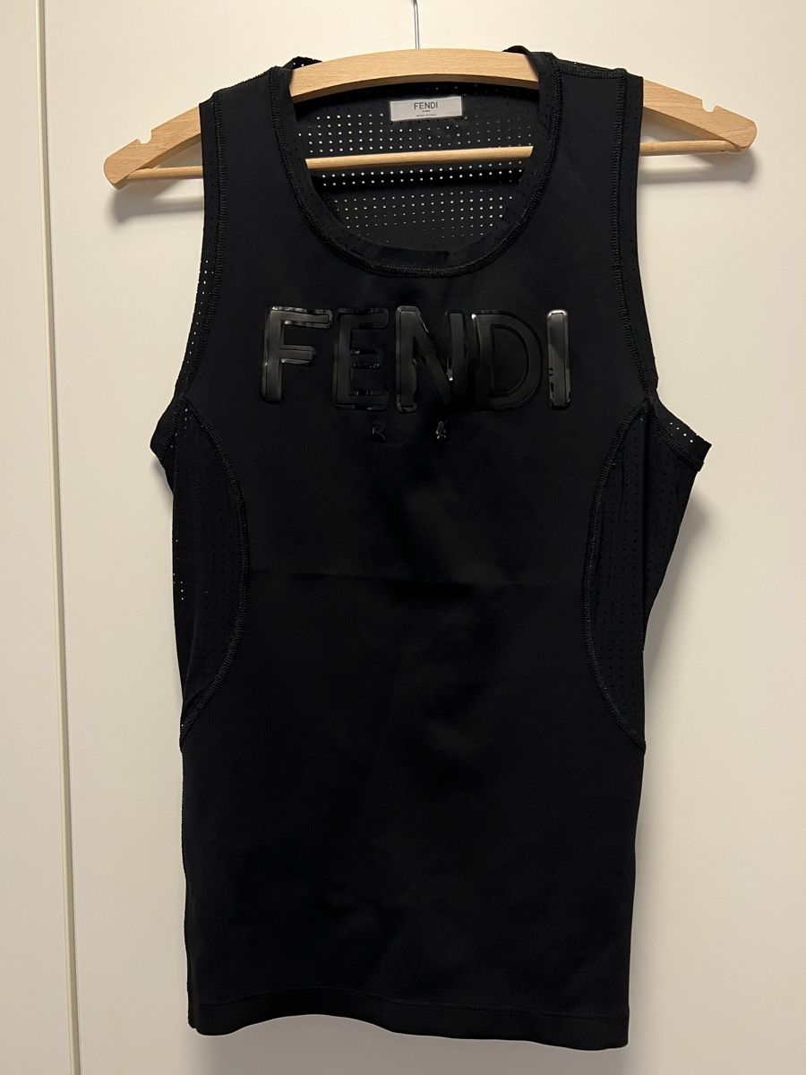 Fendi Top: Fendi sports top – Usato da Zürich venduto da son_f7qw