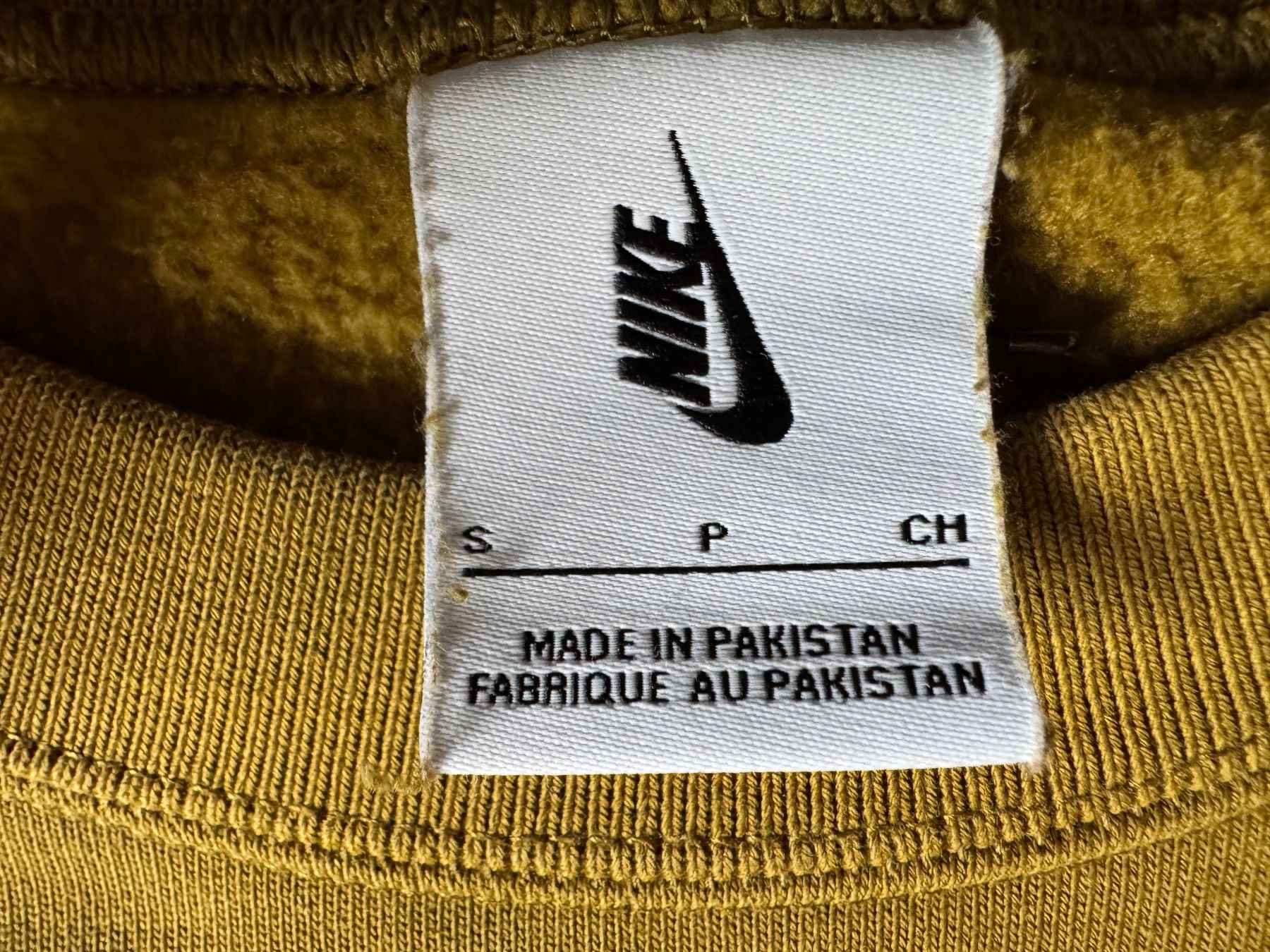 Nike Maglioni & Felpe: Nike Sweatshirt Grau Herren Gr. S – Usato da Löhningen venduto da santafe06 2
