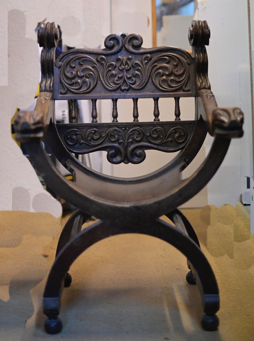 Sedie: Fauteuil ancien sculpté, style renaissance – Usato da Chéserex venduto da goso1234