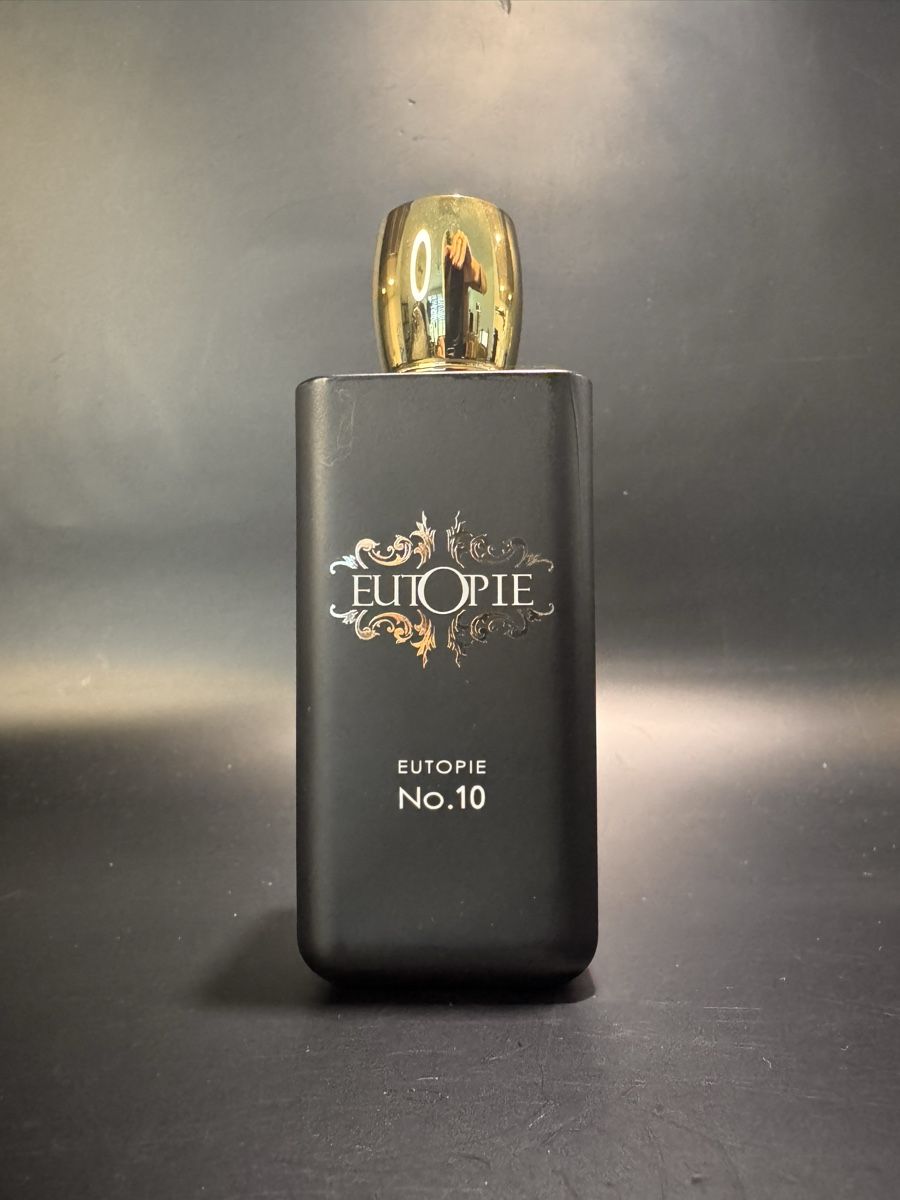 Profumi & Eau de Toilette: Eutopie | No. 10 – Nuovo (secondo la descrizione) da Cham venduto da van_x2kn