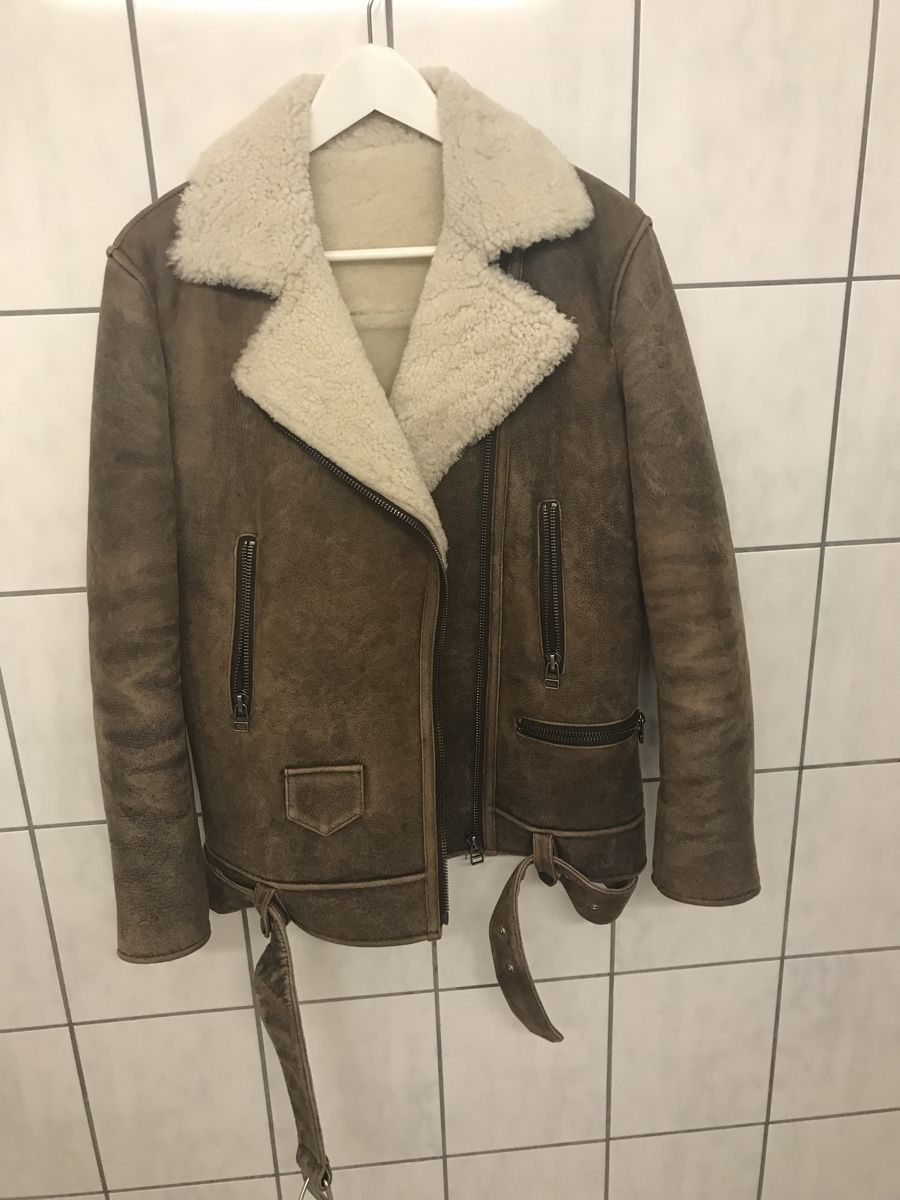 Giacche: Damen Lammfelljacke Leonardo Gr. S, Winterjacke – Nuovo (secondo la descrizione) da Zürich venduto da AryaLia