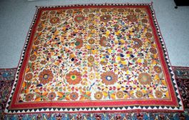 Antiker Stoff aus Gujarat Indien Banjara Stickerei 151 x 168