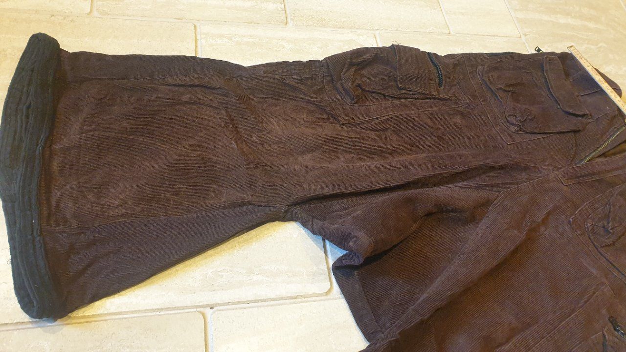 Pantalons: Upcygling Cord Hose Handarbeit – D'occasion à Naters par Mario79 1