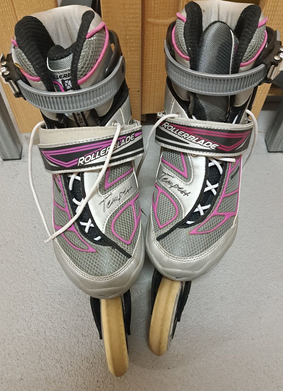 Pattini in linea & Pattini a rotelle: TOP Inline Skates "Rollerblade" | Gr. 40 | D = 10 cm – Usato da Steinhausen venduto da Ovi27 1