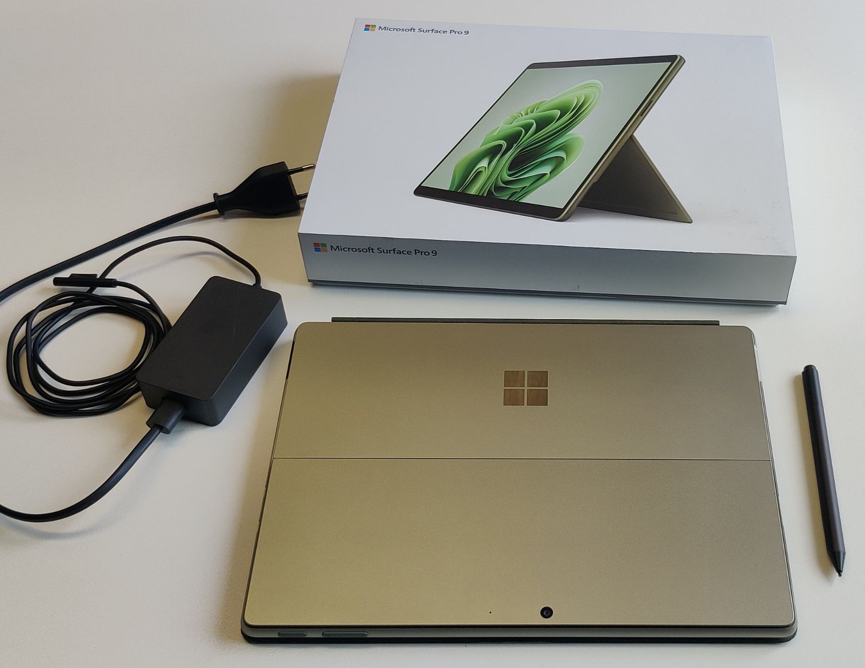 Microsoft Notebooks: Surface Pro 9 - mit Touchscreen, Pen, Keyboard - Top Zustand – Gebraucht aus Grosswangen von vernatsch 7