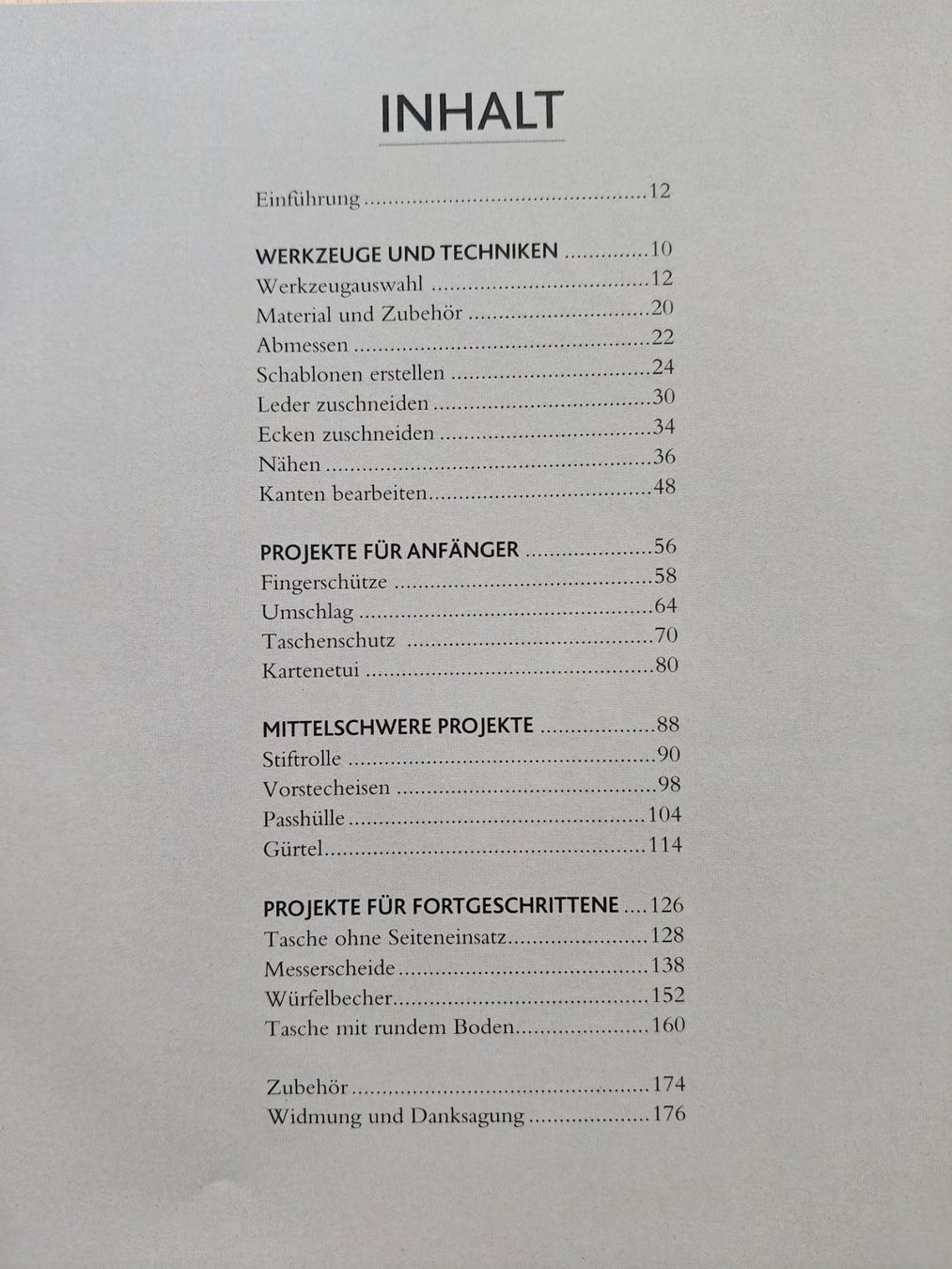 Livres: Lederkunst - Material, Techniken, Werkzeug / TOPP 2023 – D'occasion à Muttenz par Negnuja 1