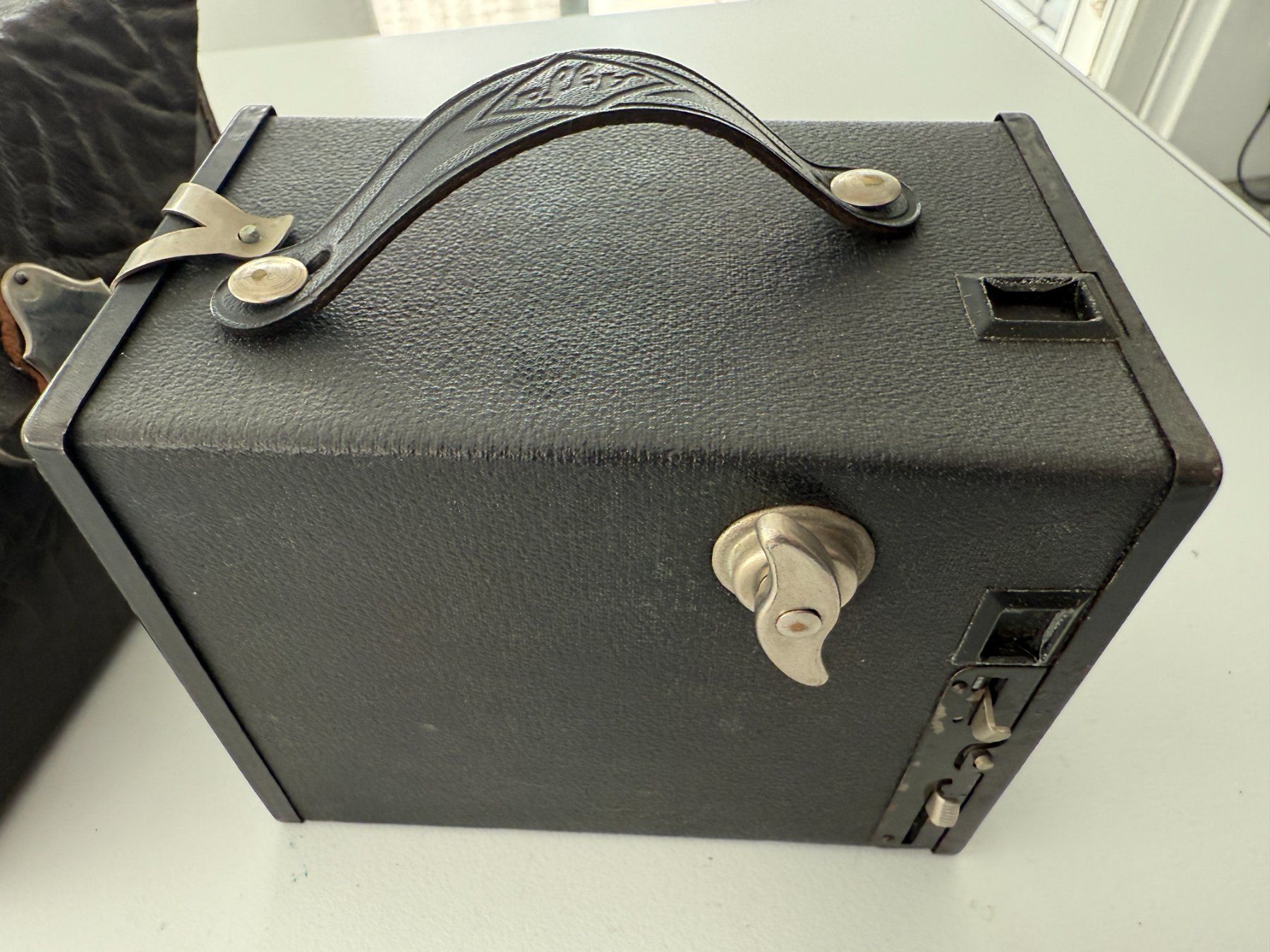 Agfa Fotocamera: Kamera - Agfa Box + Zeiss Ikon Box Tengor, circa 1932 – Usato da Unterengstringen venduto da Tnovus 1