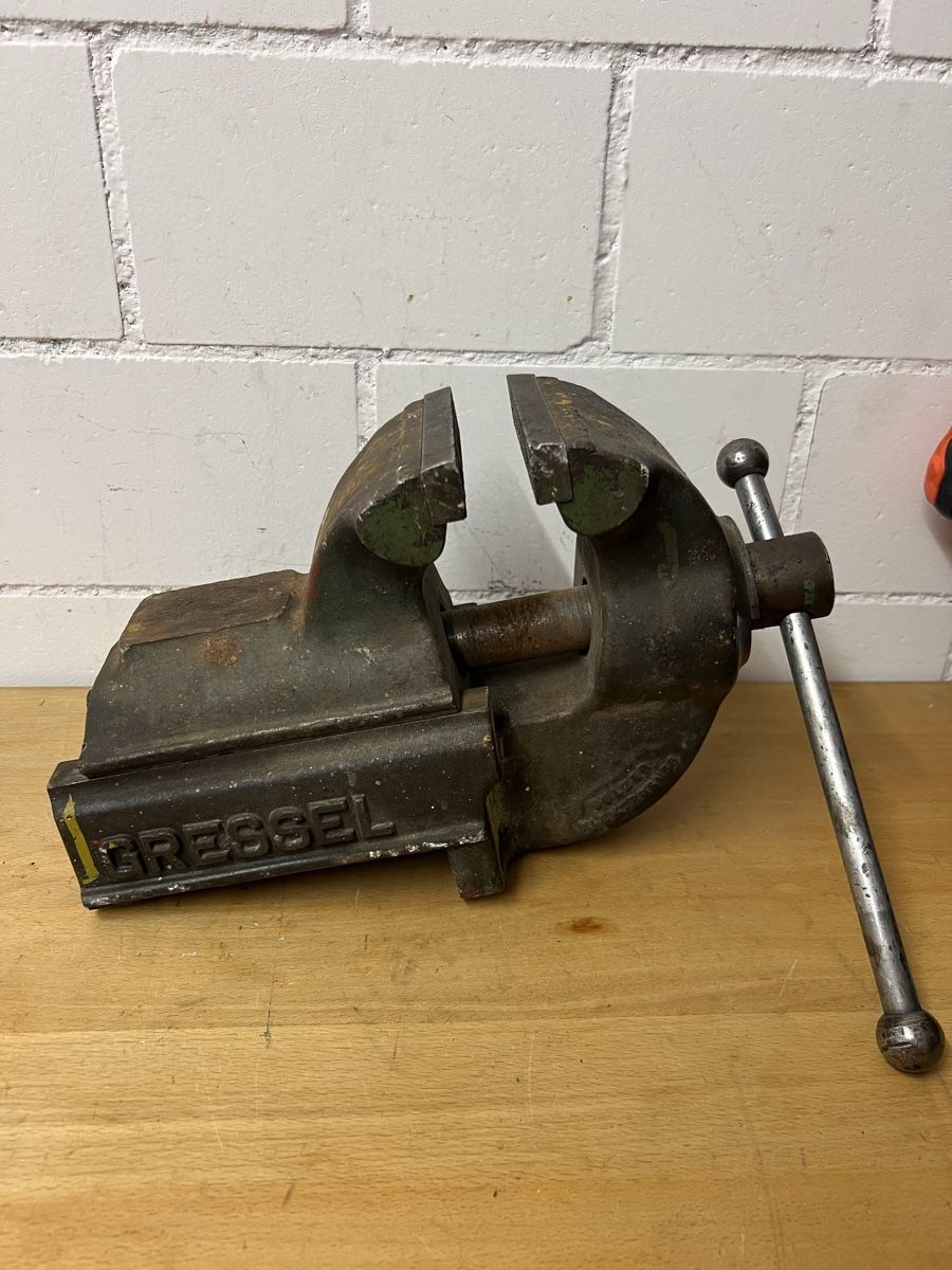 Gressel Tutti gli attrezzi: Gressel PS 125 Schraubstock  – Usato da Holziken venduto da 181281