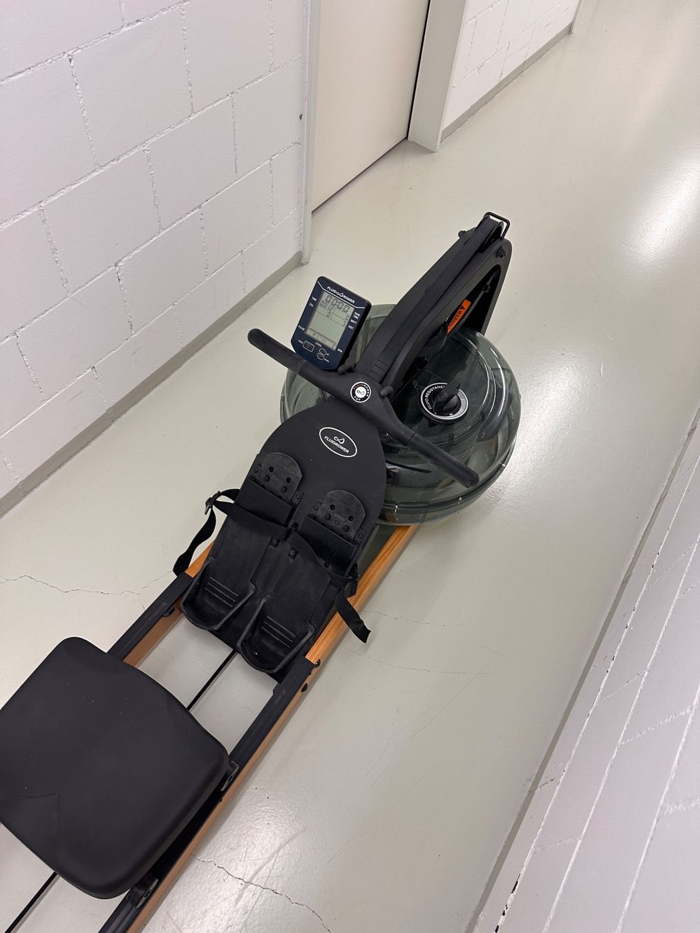 Hometrainer: Rudergerät Fluid Tower gebraucht – Usato da Pfaffnau venduto da 2.scoll 1