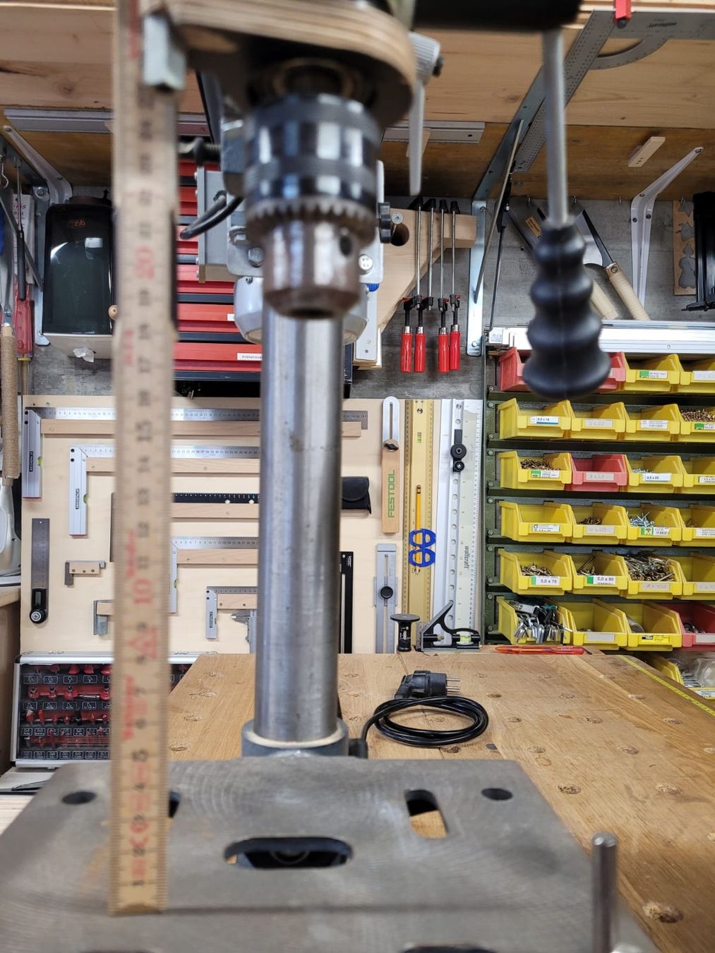 Trapani: Ständer Bohrmaschine/ Radialbohrmaschine Quantum – Usato da Wangen SZ venduto da schnuppi0509 5