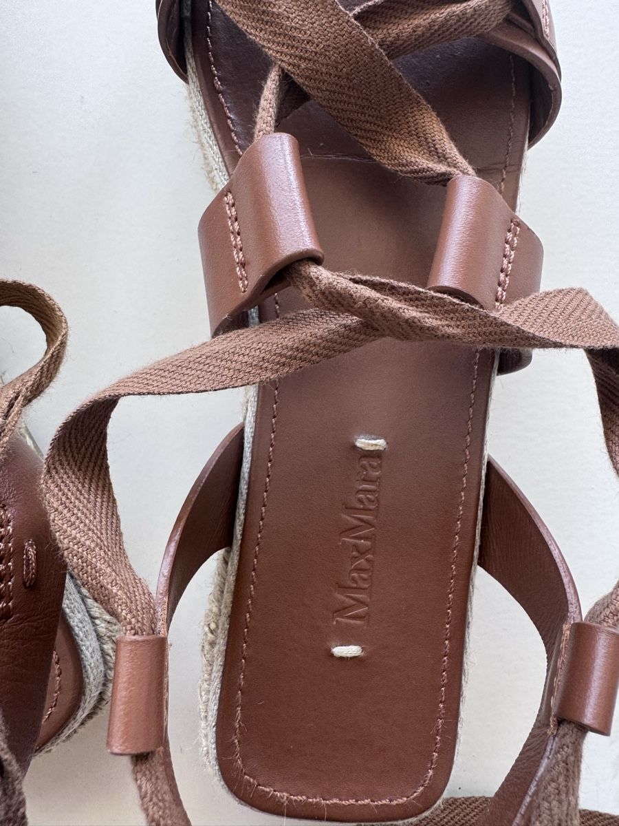 Max Mara Chaussures femmes: Shoes Max Mara – D'occasion à Zürich par agi_j875 1