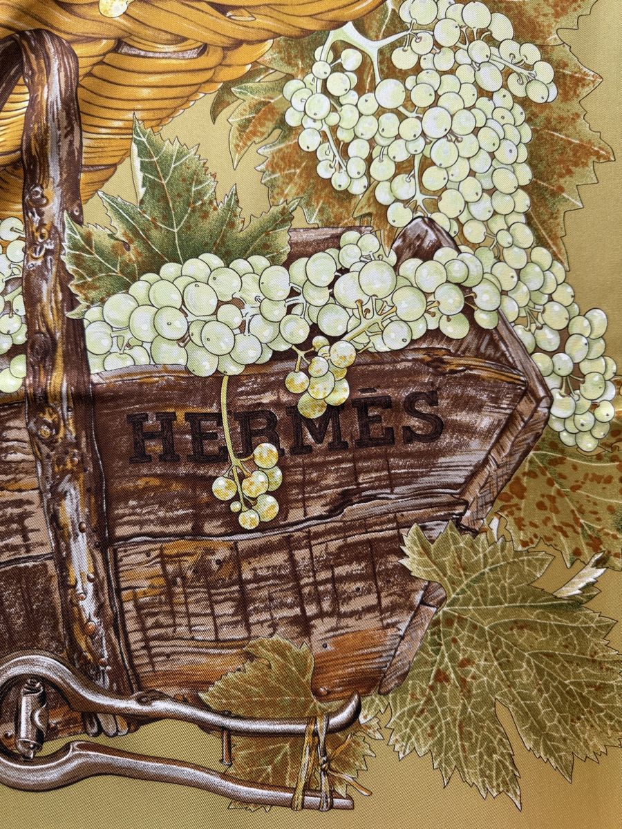 Hermès Foulard & Sciarpe: Carré Hermès 90 - Vendanges – Nuovo (secondo la descrizione) da Commugny venduto da 160467 1
