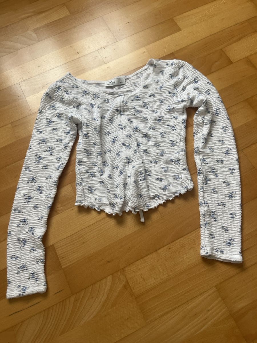 Hollister T-shirt: Hollister Langarmshirt – Usato da Bülach venduto da SharonP01