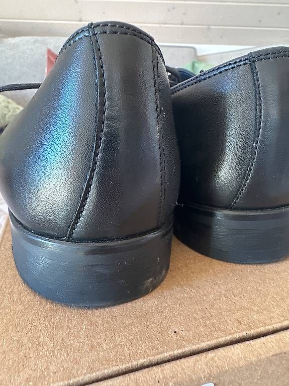 Chaussures hommes: Chaussures t.41 – D'occasion à Schmitten FR par MmeCruz 3