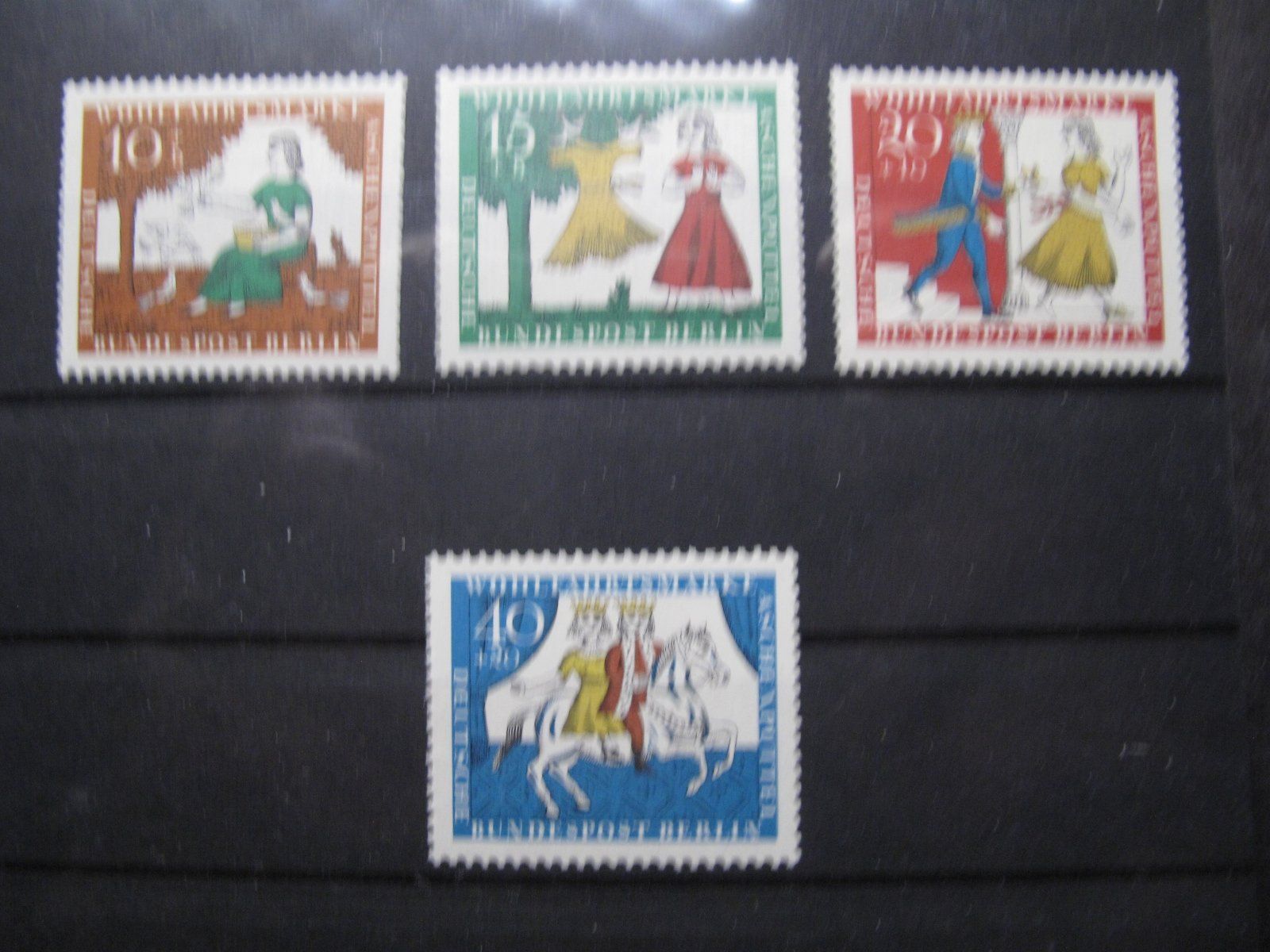 Tutti i francobolli: Berlin 1965 Grimmmärchen II ** – Usato da Wil SG venduto da fva01