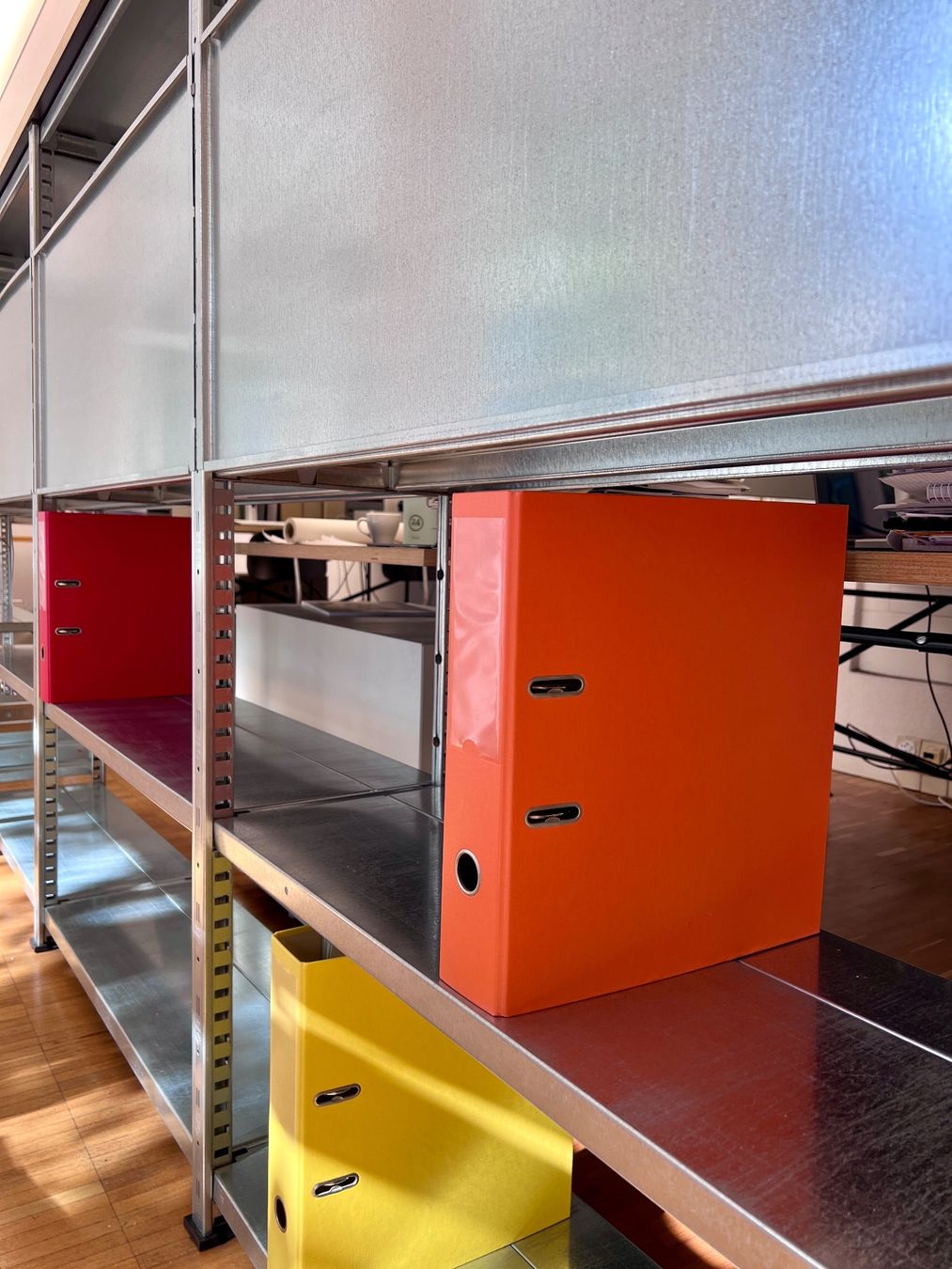 Errex Scaffali: Regalsystem Errex mit Sperrholzplatte – Usato da Zürich venduto da wme_n5yf 2