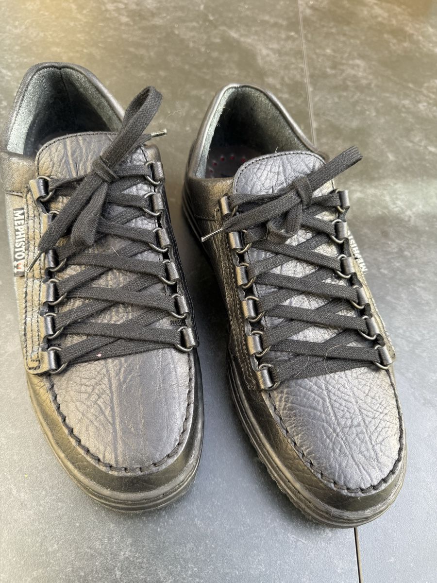 Mephisto Scarpe da uomo: Mephisto Halbschuhe schwarz Gr. 41.5 – Usato da Thun venduto da Pfausi1966 1