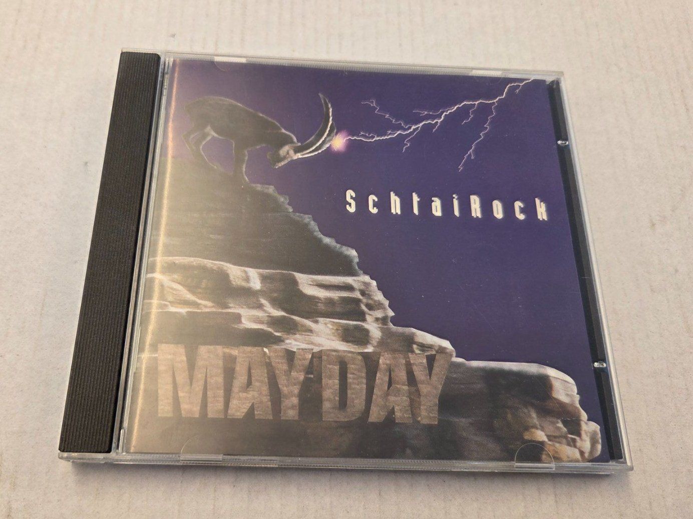 CD: MAY DAY - SCHRAIROCK – Usato da Bern venduto da Vinylsound.ch