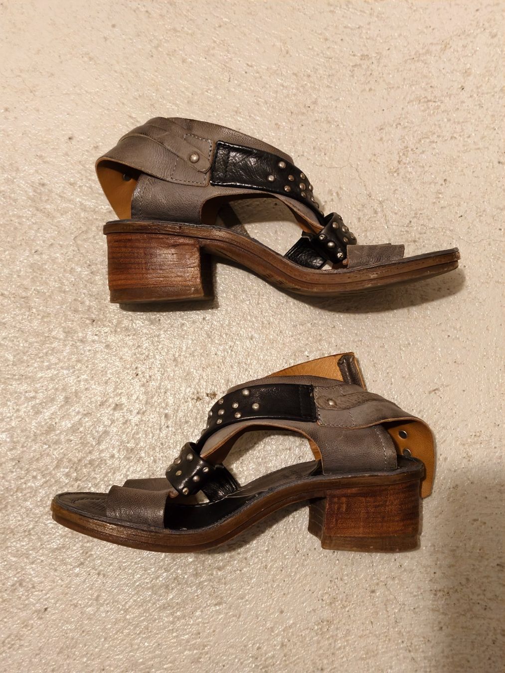 A.S.98 Scarpe da donna: A.s. 98 Sandale Leder Gr. 39 grau – Usato da Berg TG venduto da Persefona 1