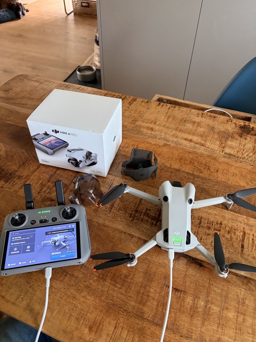 DJI Modellismo RC: DJI Mini 4 Pro Drohne mit RC 2  – Usato da Altstätten SG venduto da Guzzi73 1